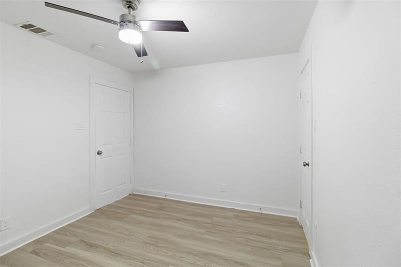 2942 Townsend Drive, Dallas TX 75229 - Photo 24