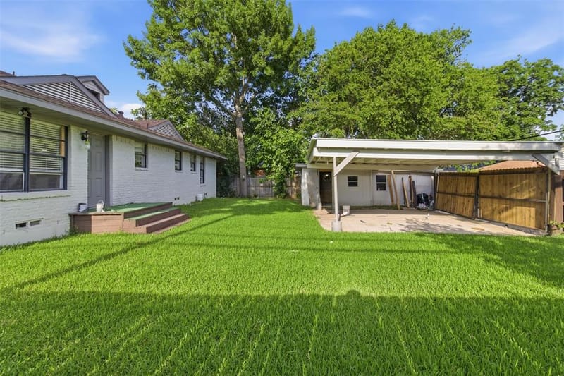 2942 Townsend Drive, Dallas TX 75229 - Photo 38