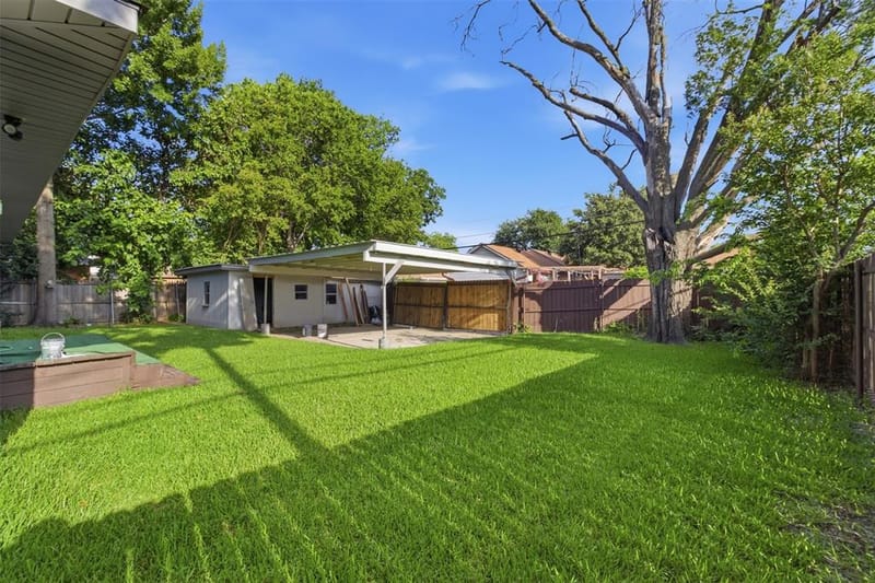 2942 Townsend Drive, Dallas TX 75229 - Photo 37