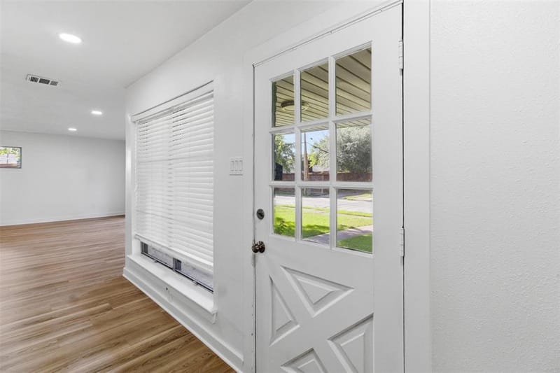 2942 Townsend Drive, Dallas TX 75229 - Photo 11