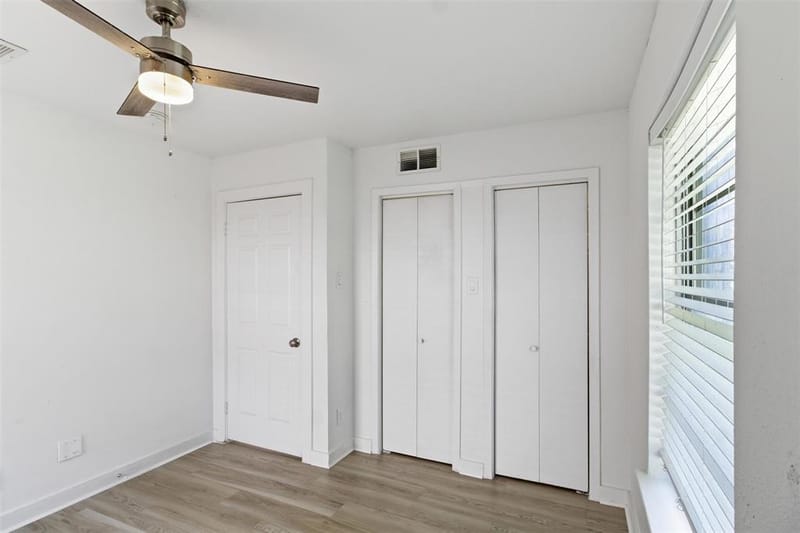 2942 Townsend Drive, Dallas TX 75229 - Photo 4
