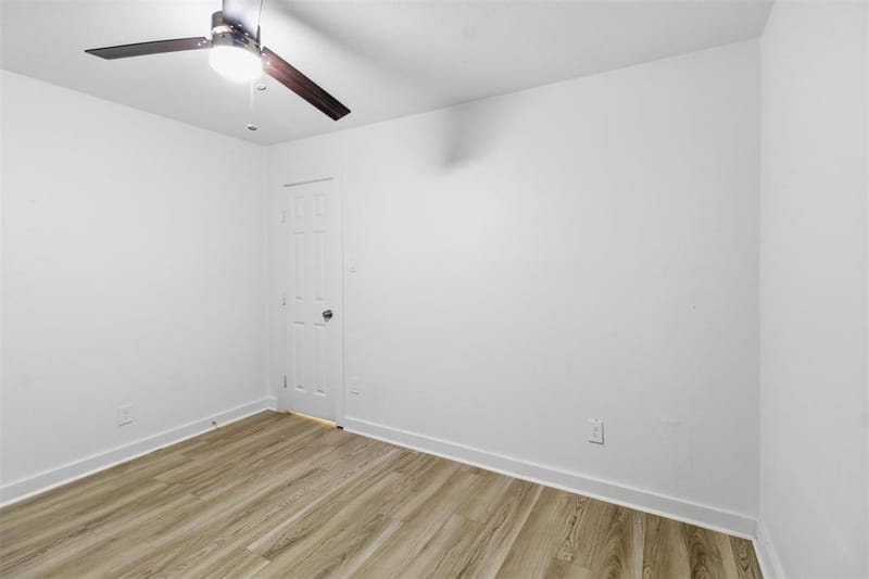 2942 Townsend Drive, Dallas TX 75229 - Photo 25
