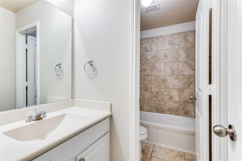 520 Pollyann Trail, Fort Worth TX 76052 - Photo 17