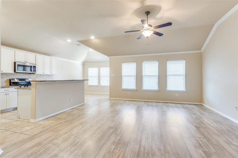 520 Pollyann Trail, Fort Worth TX 76052 - Photo 4