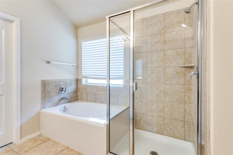 520 Pollyann Trail, Fort Worth TX 76052 - Photo 21