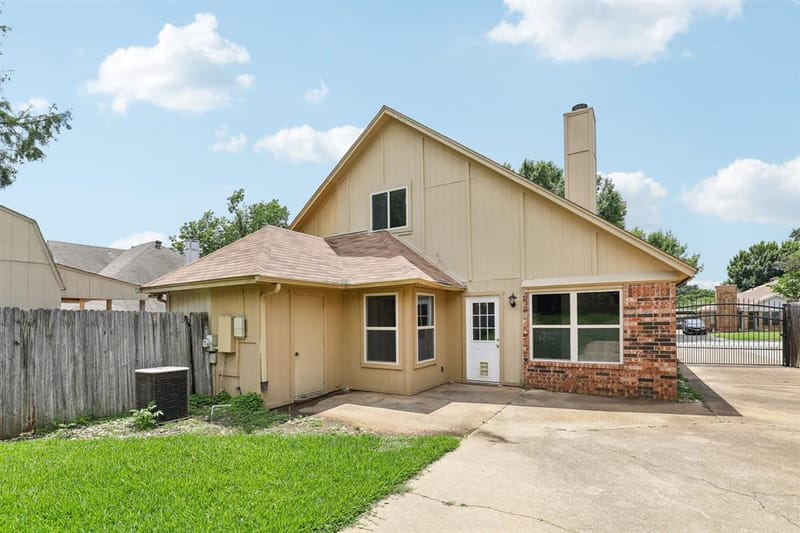 2710 Newkirk Court, Euless TX 76039 - Photo 23
