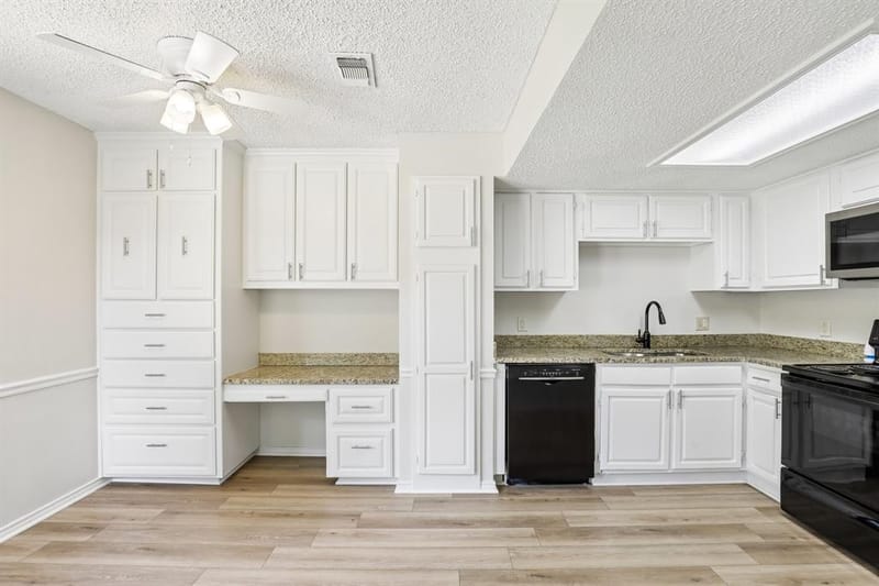 2710 Newkirk Court, Euless TX 76039 - Photo 11