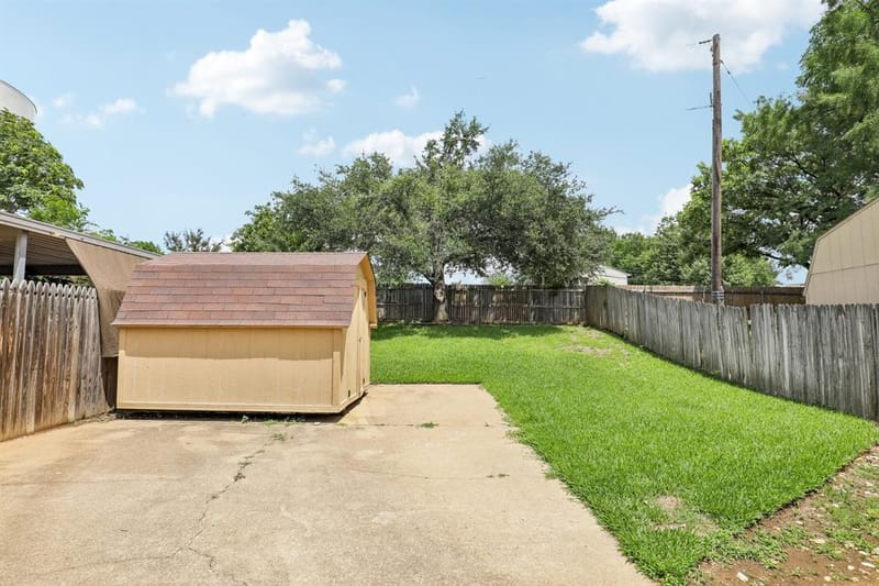 2710 Newkirk Court, Euless TX 76039 - Photo 25