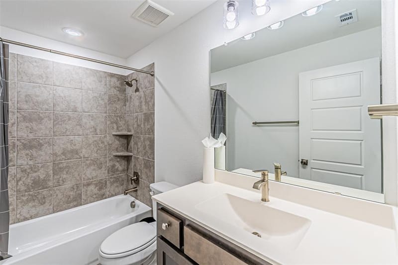 5028 Sandbrock Parkway, Aubrey TX 76227 - Photo 27