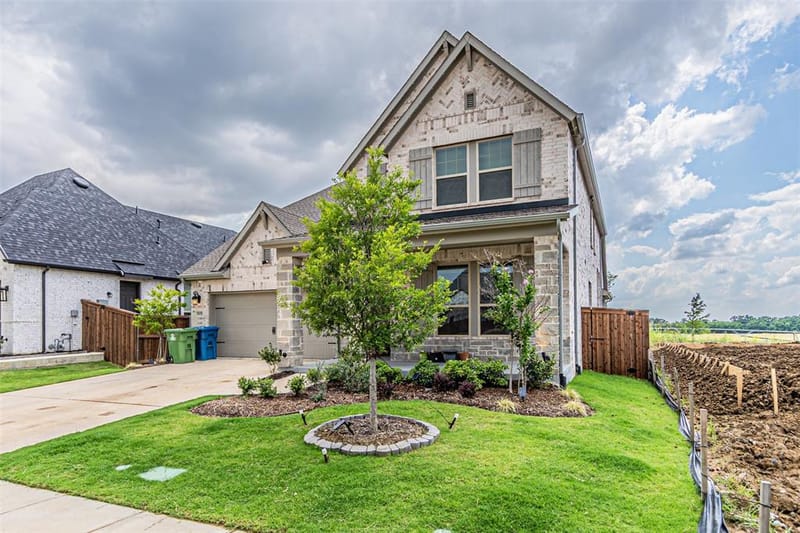 5028 Sandbrock Parkway, Aubrey TX 76227 - Photo 3