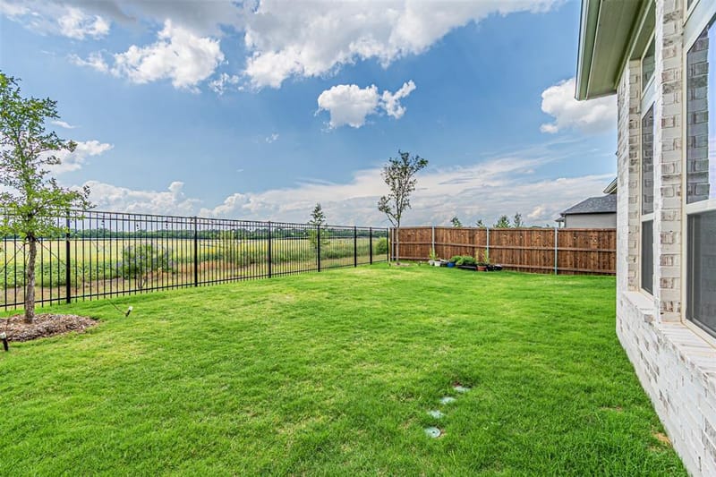 5028 Sandbrock Parkway, Aubrey TX 76227 - Photo 36