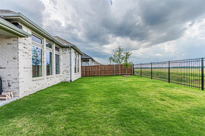 5028 Sandbrock Parkway, Aubrey TX 76227 - Photo 32