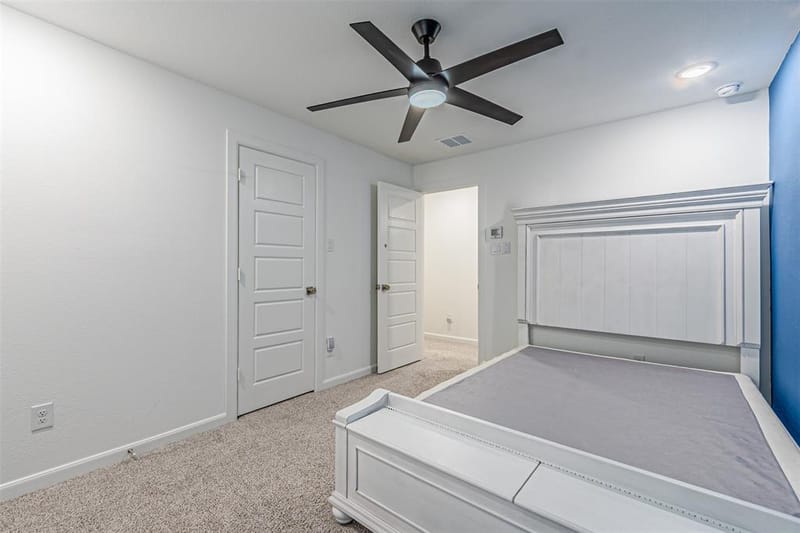 5028 Sandbrock Parkway, Aubrey TX 76227 - Photo 20