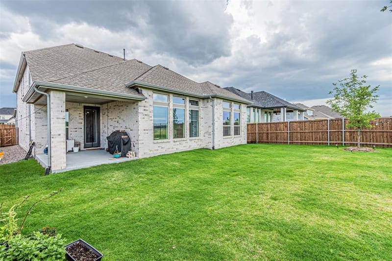 5028 Sandbrock Parkway, Aubrey TX 76227 - Photo 33