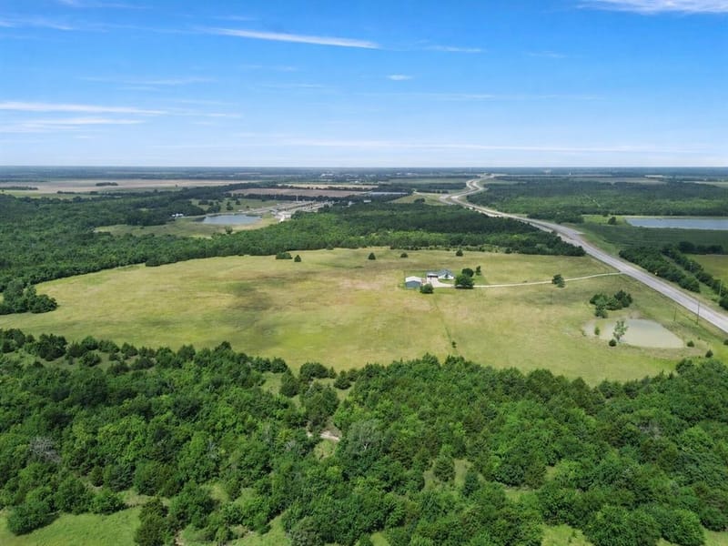 20280 US Highway 82 W, Honey Grove TX 75446 - Photo 10