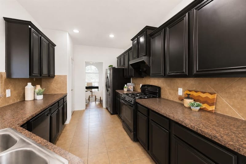 5049 Diamond Peak Court, McKinney TX 75071 - Photo 12