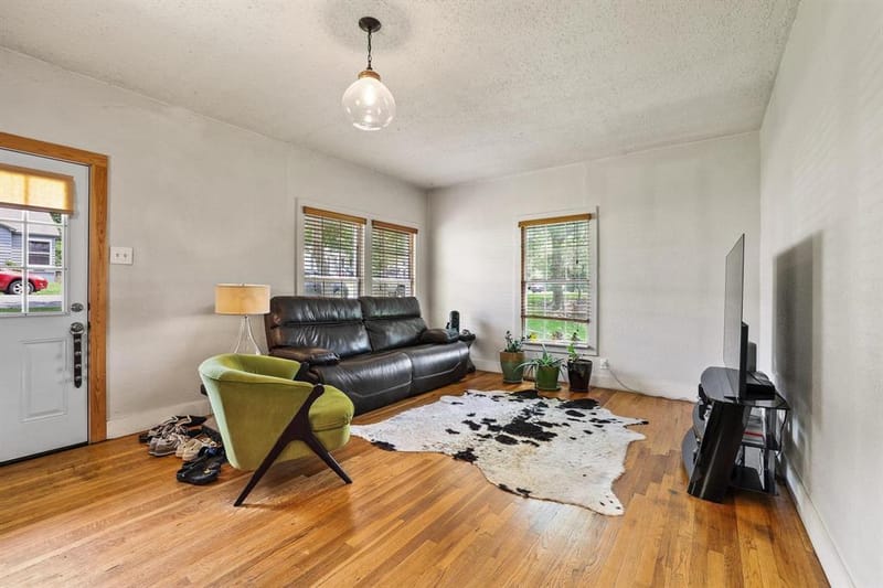 1322 W Chestnut Street, Denison TX 75020 - Photo 6
