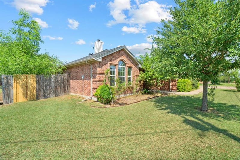 4000 View Point Drive, Granbury TX 76048 - Photo 2