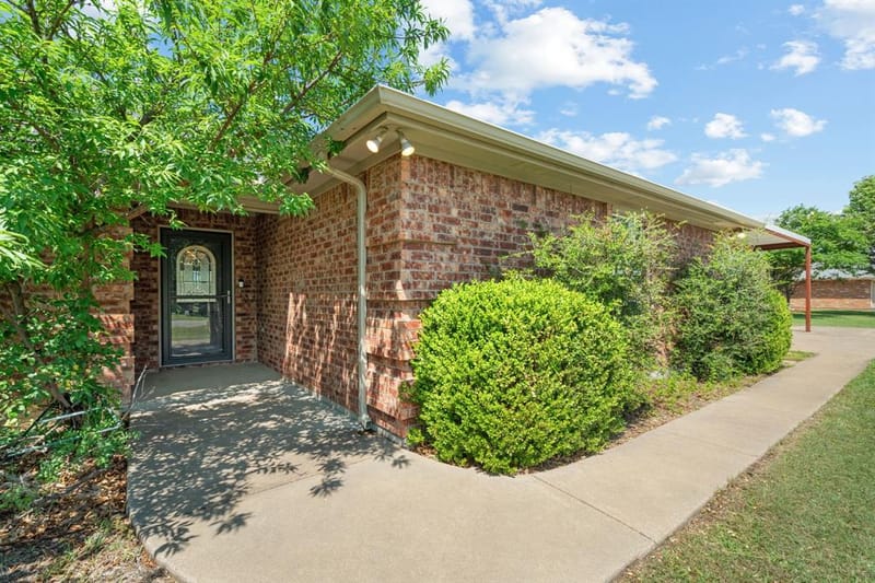 4000 View Point Drive, Granbury TX 76048 - Photo 3