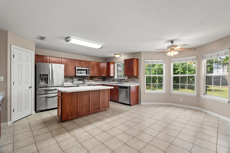 4000 View Point Drive, Granbury TX 76048 - Photo 8