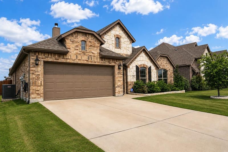 279 Paluxy Street, Burleson TX 76028 - Photo 3