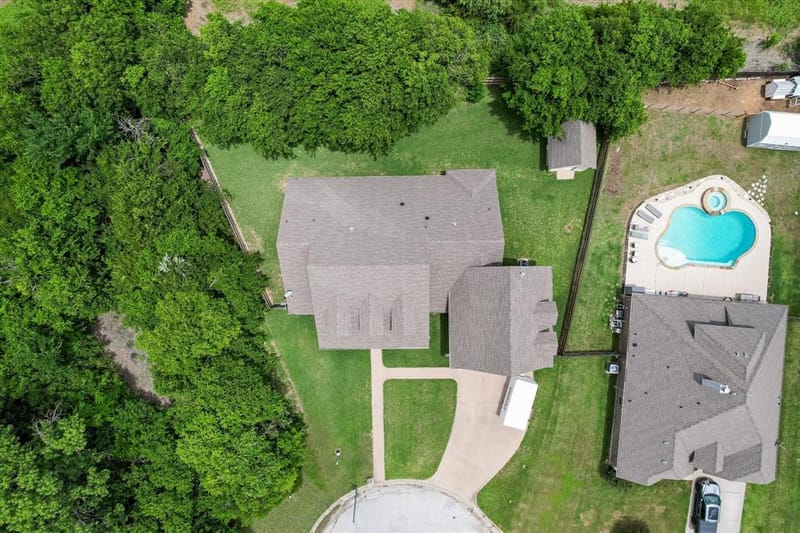548 Mckittrick Court, Godley TX 76044 - Photo 2