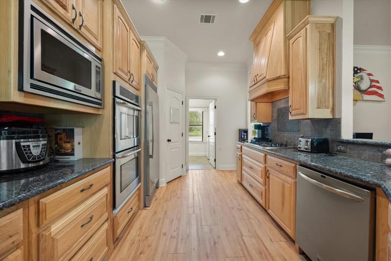 548 Mckittrick Court, Godley TX 76044 - Photo 12