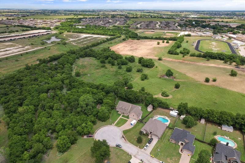 548 Mckittrick Court, Godley TX 76044 - Photo 38