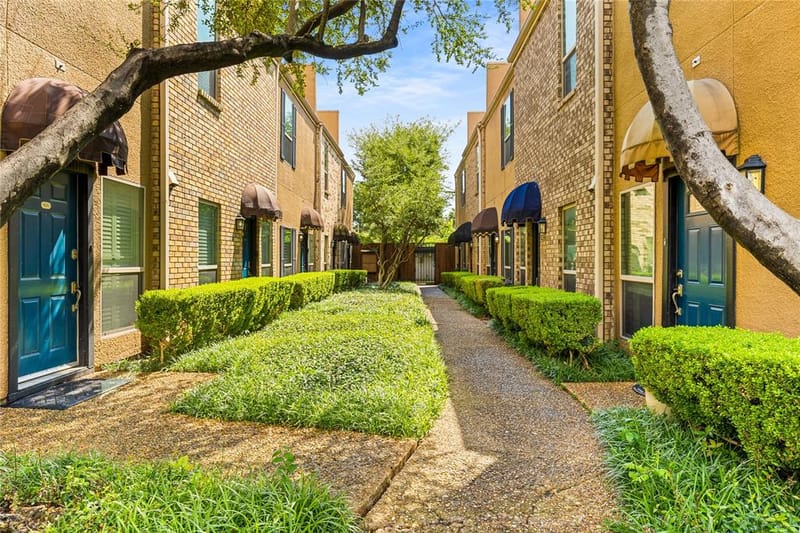 4015 Holland Avenue # 103, Dallas TX 75219 - Photo 33