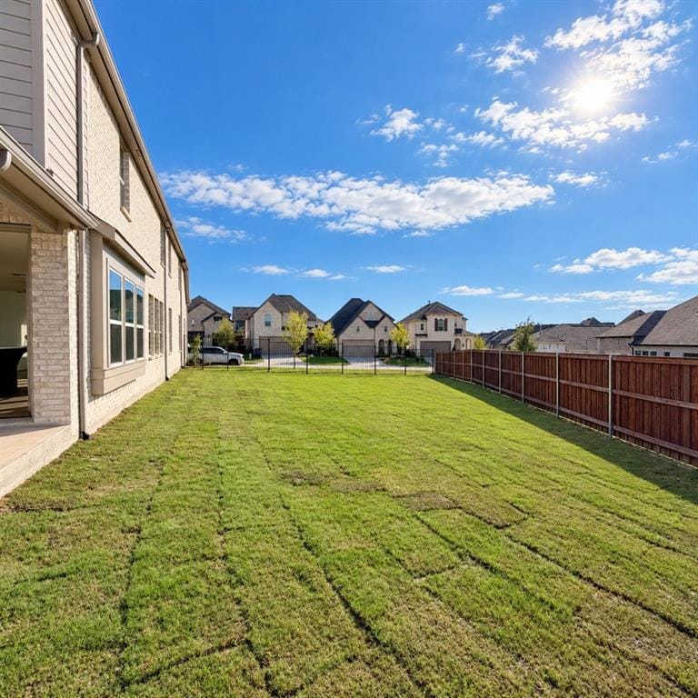 831 Trailing Vine Way, Lavon TX 75166 - Photo 12