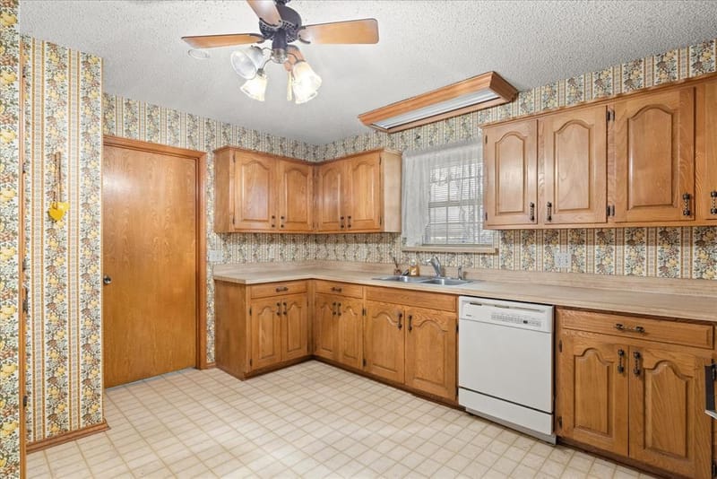 2952 State Hwy 144, Glen Rose TX 76043 - Photo 33