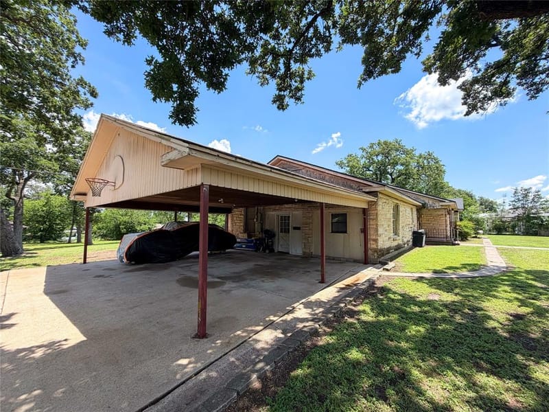 1920 Crow Drive, Waco TX 76705 - Photo 38