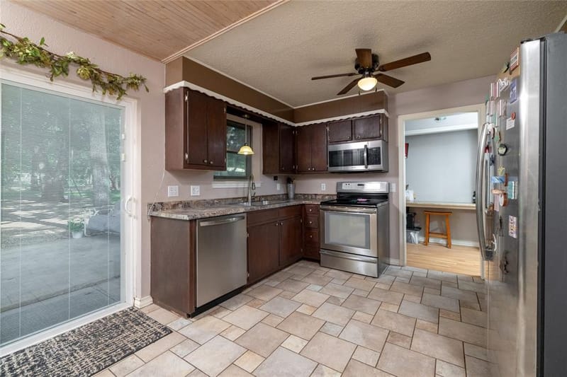 116 La Estada Drive, Weatherford TX 76088 - Photo 14