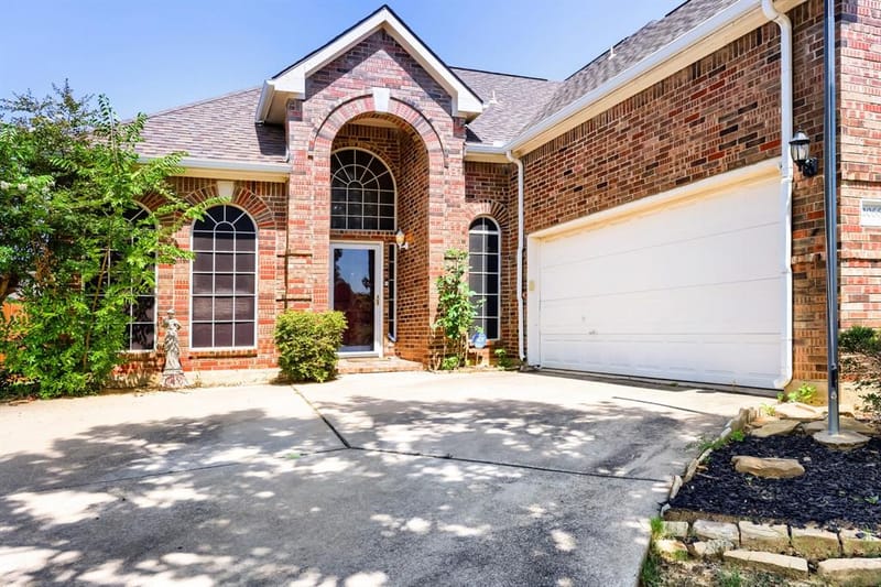 2066 Fair Oaks Circle, Corinth TX 76210 - Photo 2