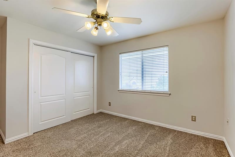 2066 Fair Oaks Circle, Corinth TX 76210 - Photo 7