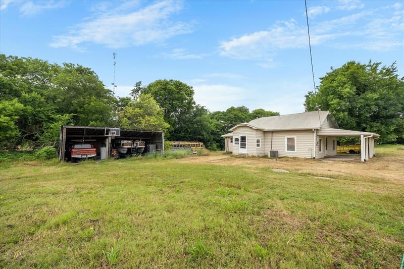502 S Elm Street, Celeste TX 75423 - Photo 16