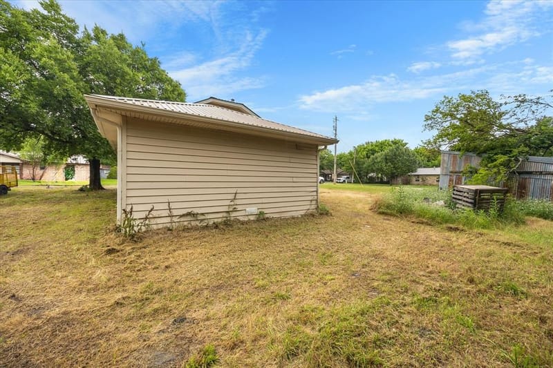 502 S Elm Street, Celeste TX 75423 - Photo 19
