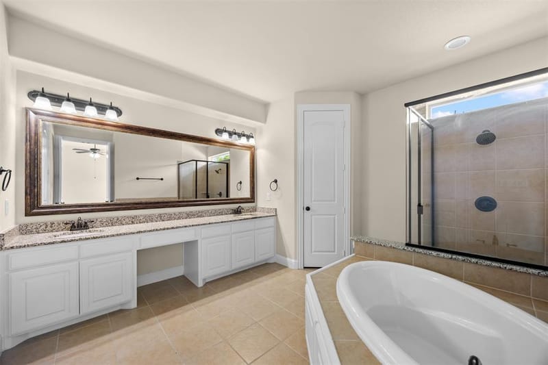 6425 Abbotsford Drive, Plano TX 75074 - Photo 9