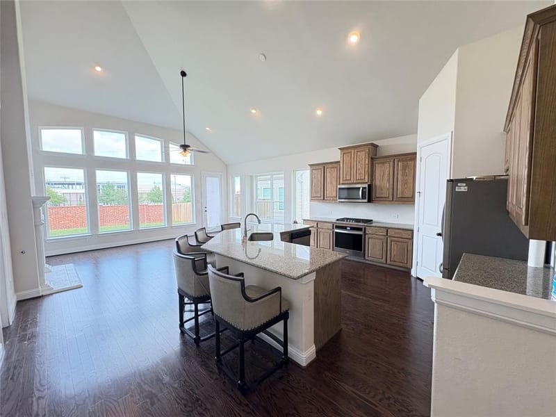 323 Butternut Way, Irving TX 75063 - Photo 9