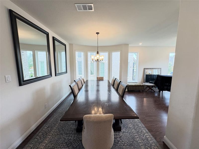 323 Butternut Way, Irving TX 75063 - Photo 10