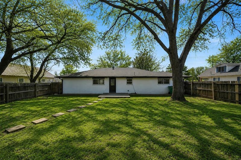 600 N Mill Street, Bowie TX 76230 - Photo 23