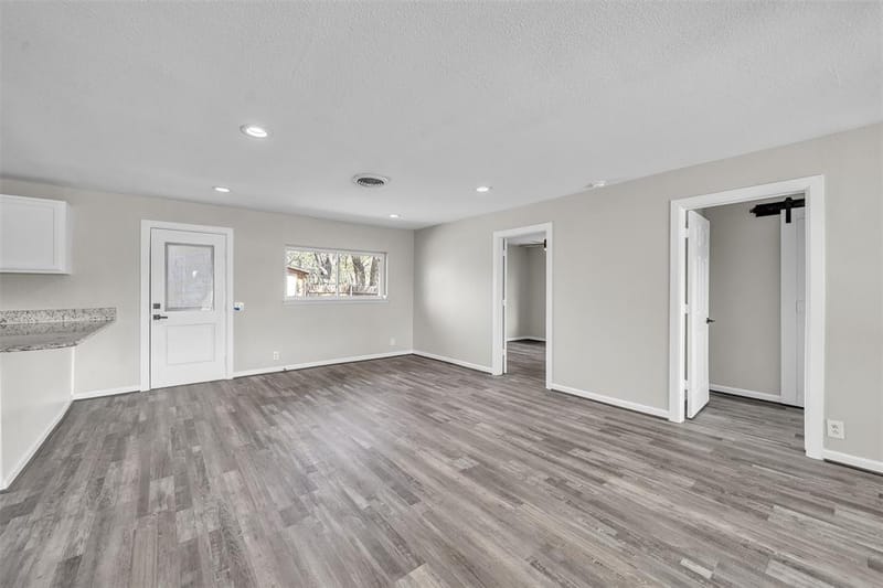 600 N Mill Street, Bowie TX 76230 - Photo 5