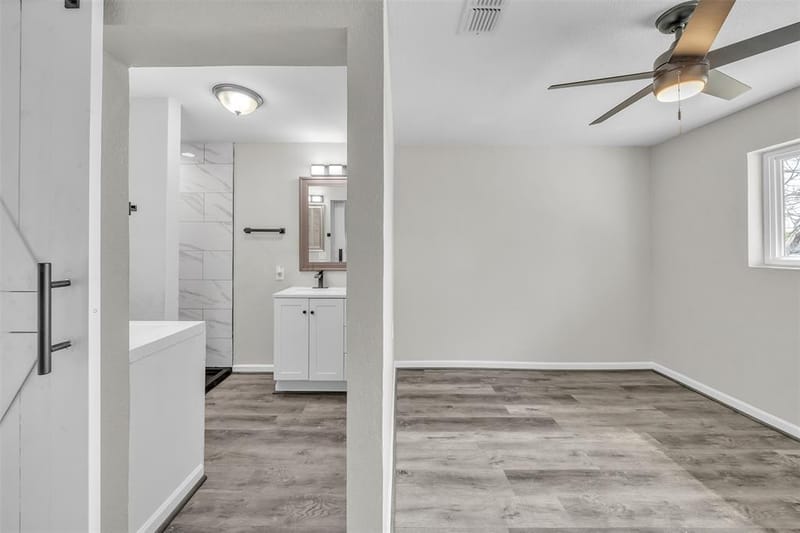 600 N Mill Street, Bowie TX 76230 - Photo 11