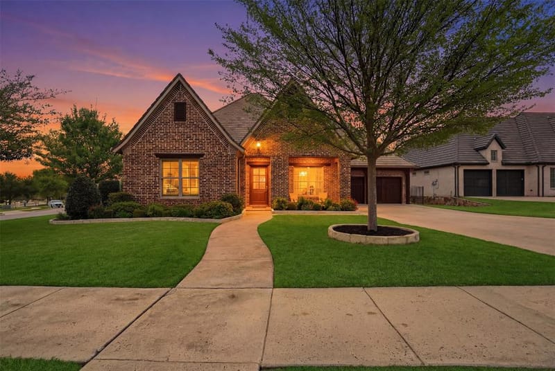 5301 Pradera Court, Benbrook TX 76126 - Photo 6
