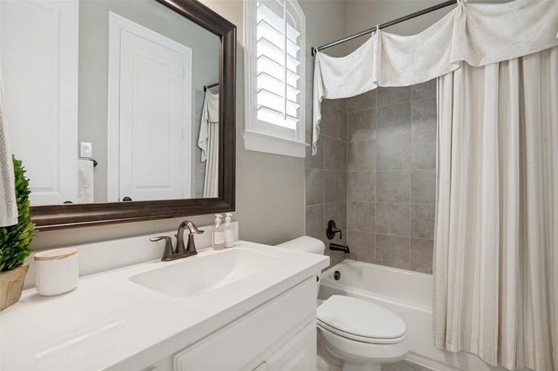 8025 Shackelford Drive, Frisco TX 75035 - Photo 13