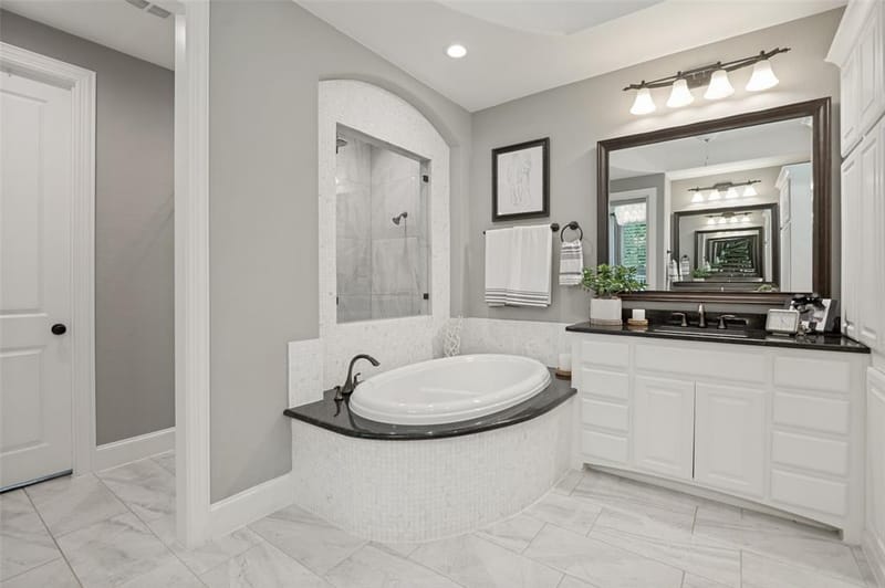 8025 Shackelford Drive, Frisco TX 75035 - Photo 26