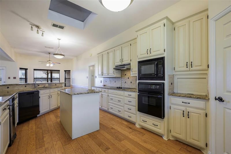 11278 Jackson Road, Krum TX 76249 - Photo 9