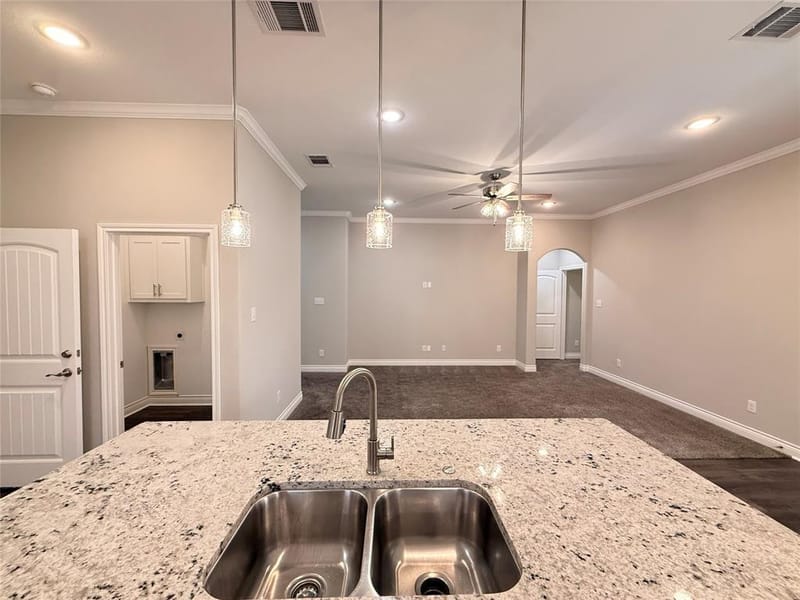 704 Hardaway Drive, Greenville TX 75402 - Photo 8