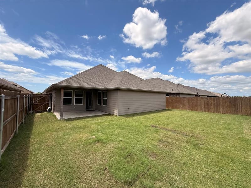 704 Hardaway Drive, Greenville TX 75402 - Photo 21