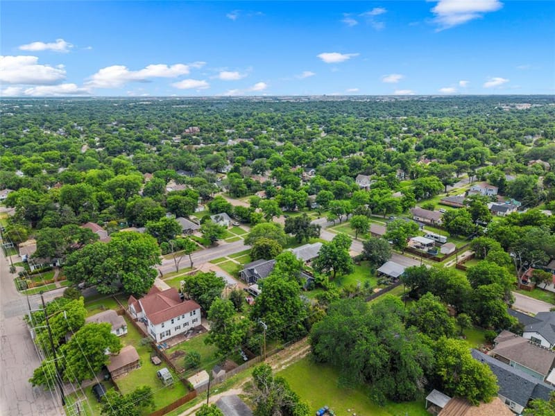 2717 Colcord Avenue, Waco TX 76707 - Photo 30